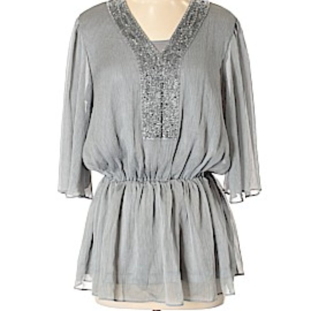 Badgley Mischka Flowy Silver Peplum Top Beaded Neckline 3/4 Sleeve ( SMALL ) NWT